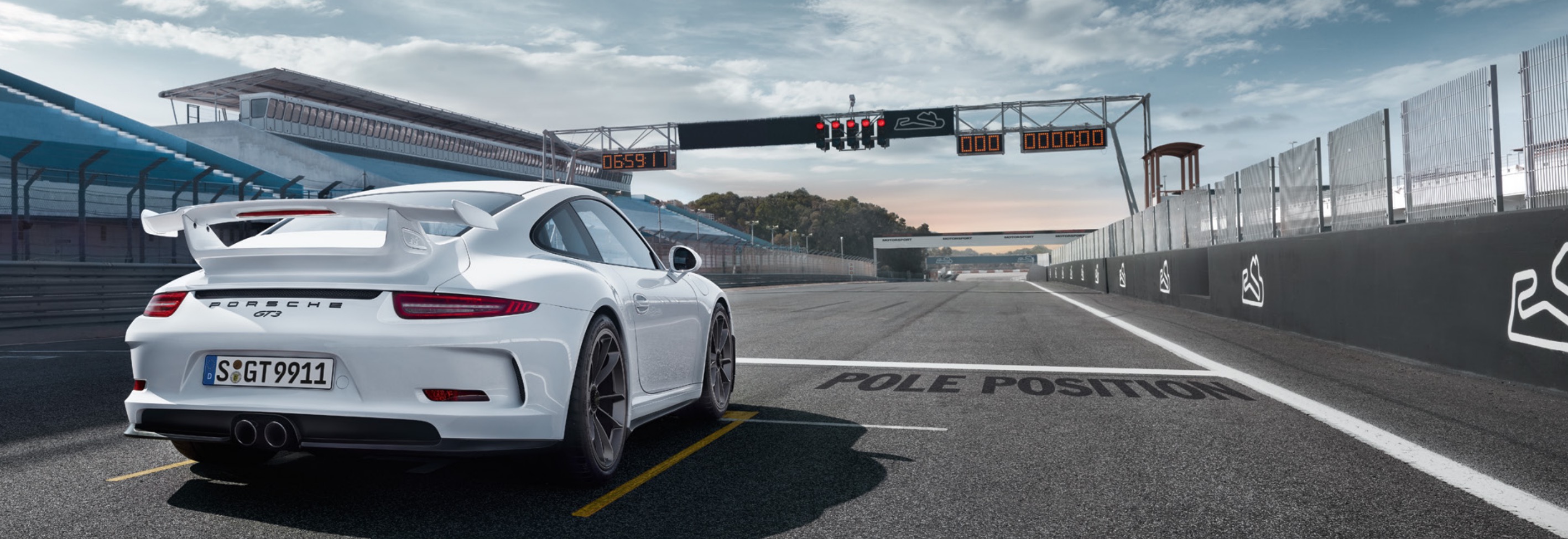 2014 Porsche 911 GT3 Brochure Page 25